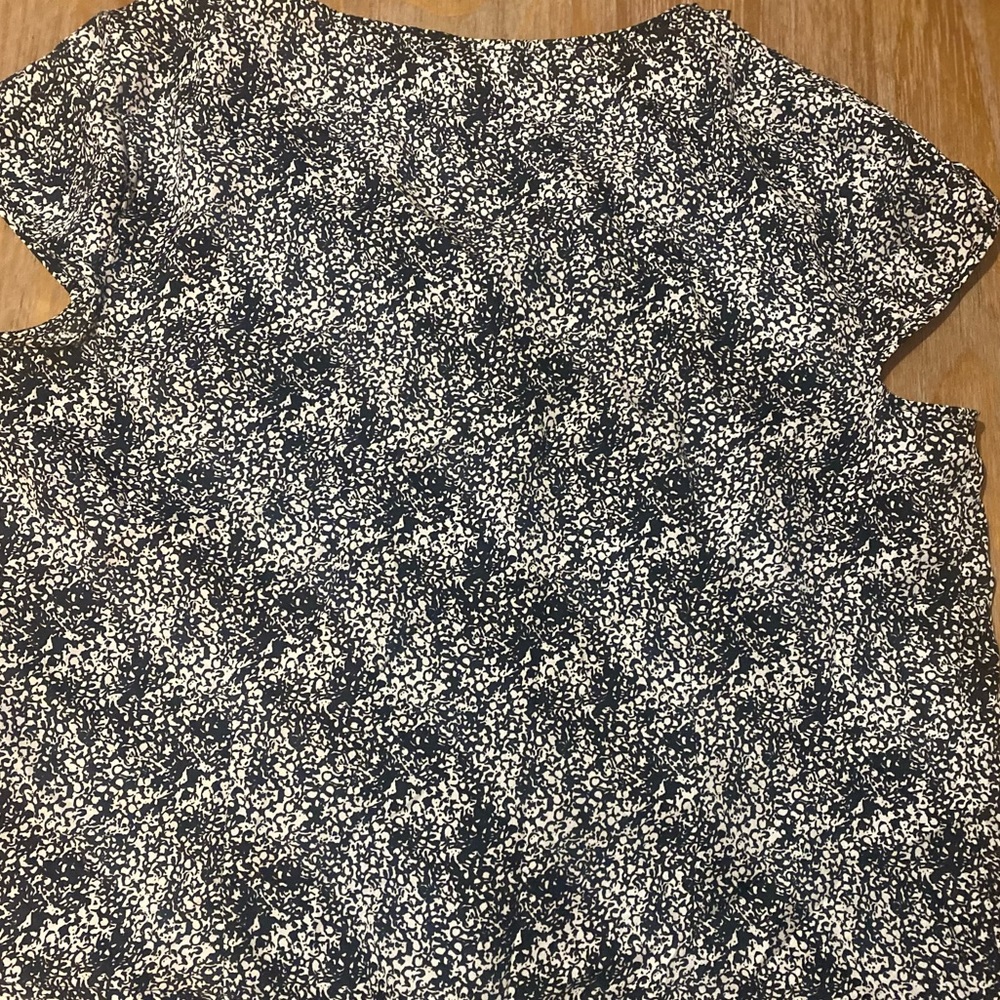 Anne Klein Cold-Shoulder Women’s Shirt - Picture 7 of 10